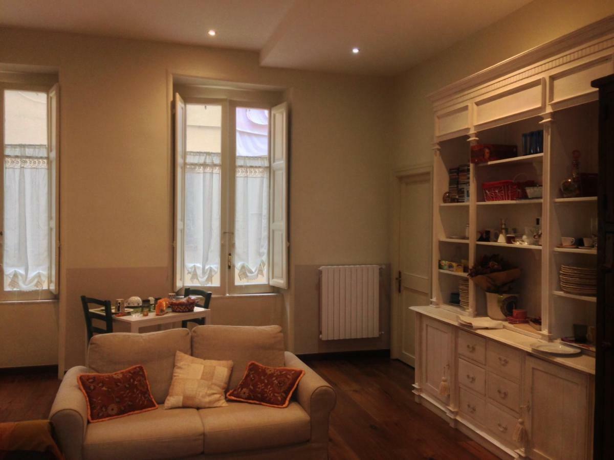 B & B Luca Giordano N6 Наполи Екстериор снимка