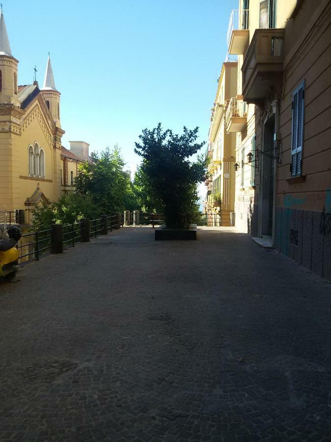 B & B Luca Giordano N6 Наполи Екстериор снимка