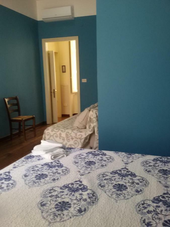 B & B Luca Giordano N6 Наполи Екстериор снимка