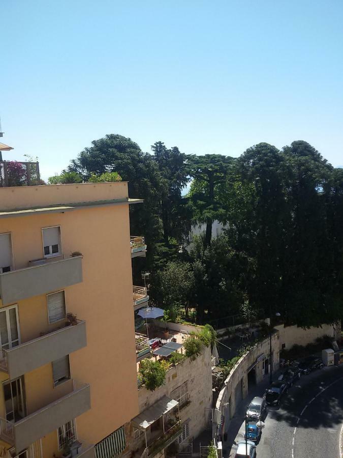 B & B Luca Giordano N6 Наполи Екстериор снимка